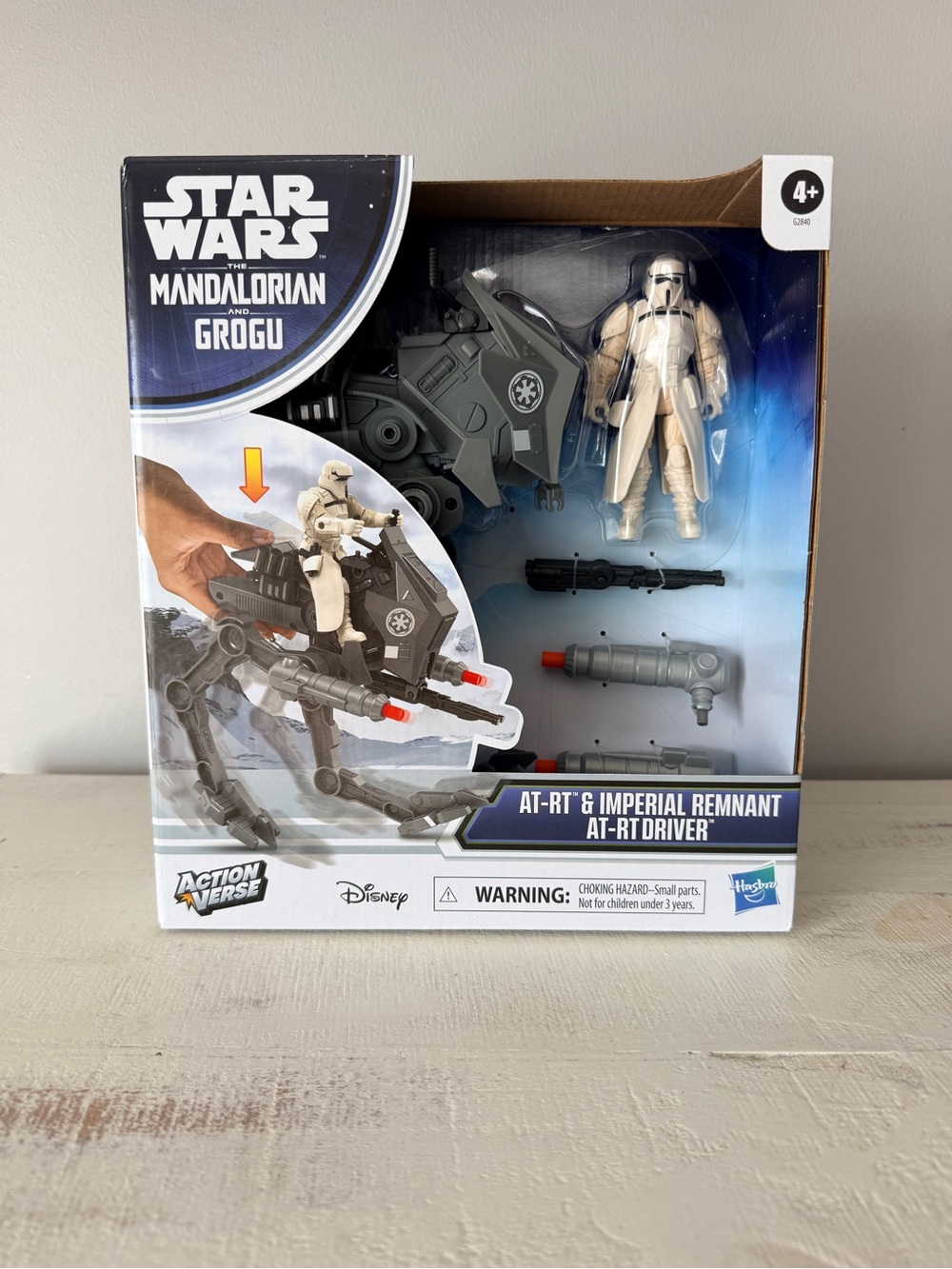 NIB Star Wars The Mandalorian AT-RT & Imperial Remnant AT-RT Driver